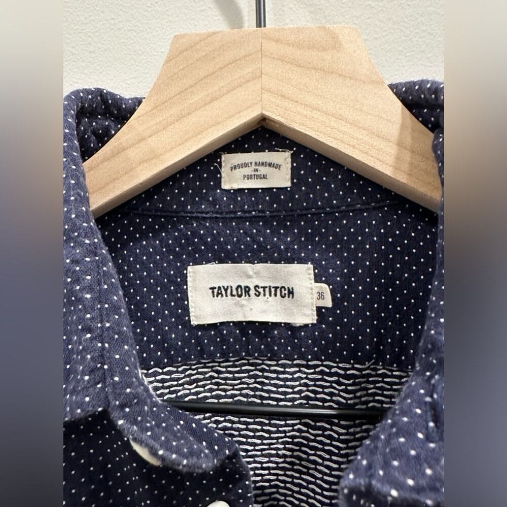 TAYLOR STITCH Polka Dot Button Down (size XS) - Picture 2 of 4